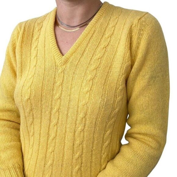 Vintage 1950s Cuzzens Womens Yellow 100% Shetland Wool Made in Scotland Sweater - Picture 1 of 6